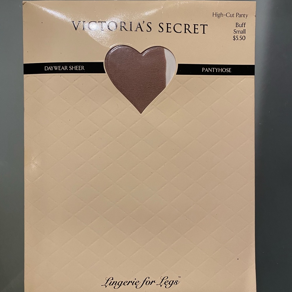 NEW Victoria’s Secret buff/nude pantyhose